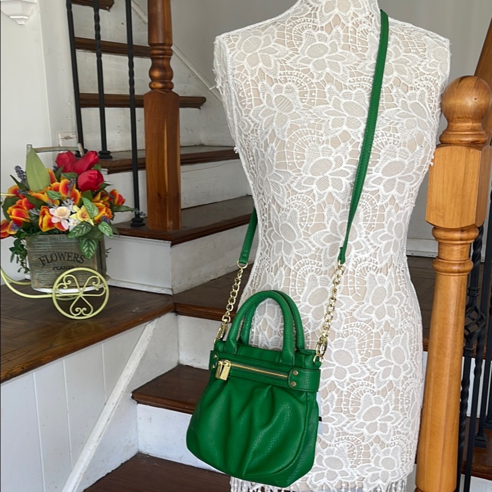 NWt Olovia + Joy green small crossbody bag